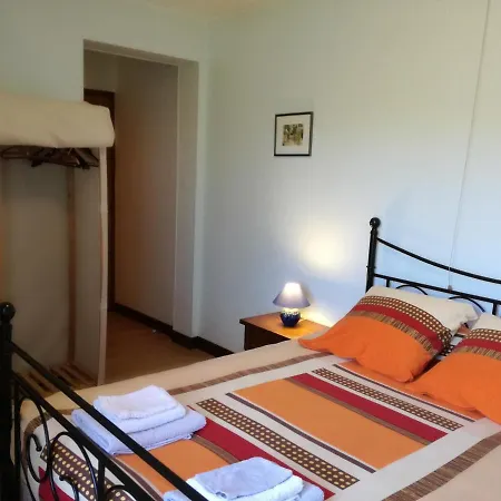 Le Cantegrel Bed & Breakfast *